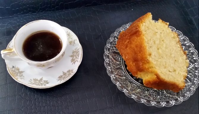 ΚΕΙΚ ΜΑΣΤΙΧΑΣ ΜΕ ΓΕΥΣΗ ΑΠΟ ΤΣΟΥΡΕΚΙ